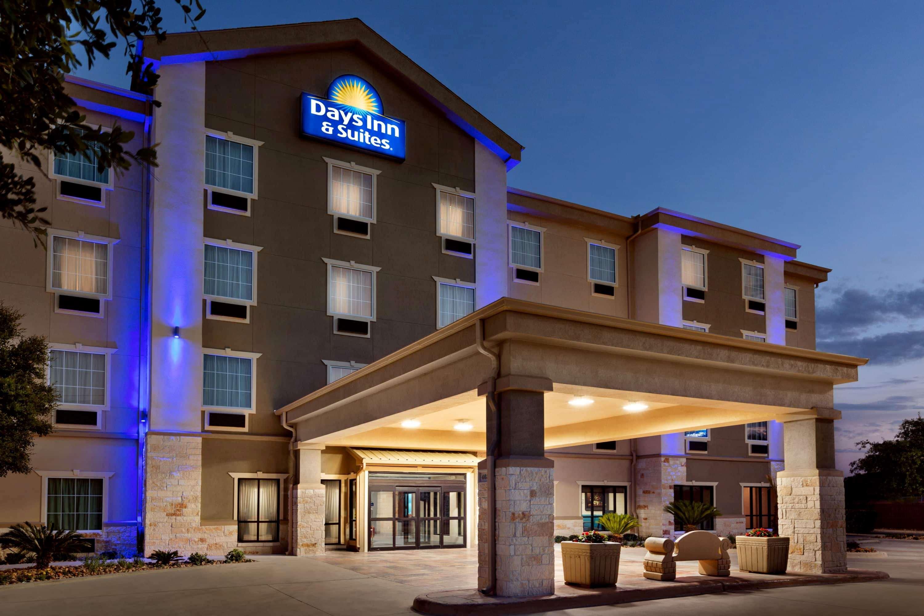 Hotel 6 - East